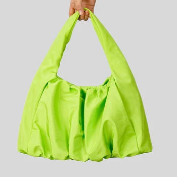 Роскошные дизайнерские сумки для женщин 2023 Новые Модные кошельки Нейлоновая плиссированная сумка через плечо большой емкости подмышками Простые сумки